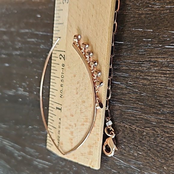 Babble Bar Necklace & Earrings - Picture 13 of 13